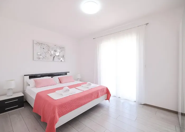 Apartment Deluxe Sanja With Seaview